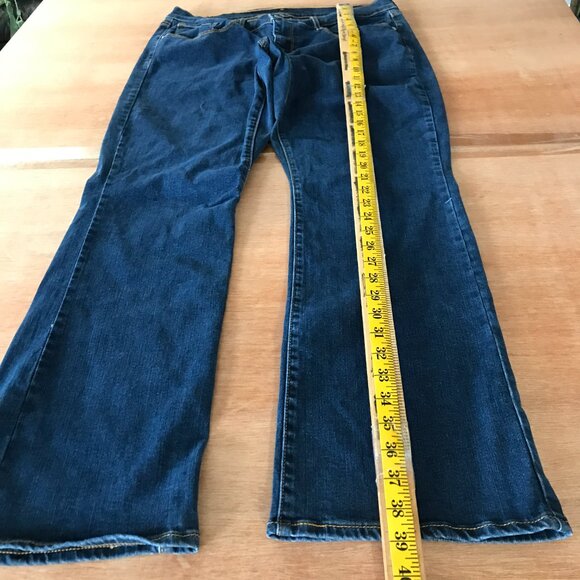 Levi's Classic Jeans Women 31 Blue Mid Rise Straight Leg Stretch Outdoor 18228 - Picture 5 of 13